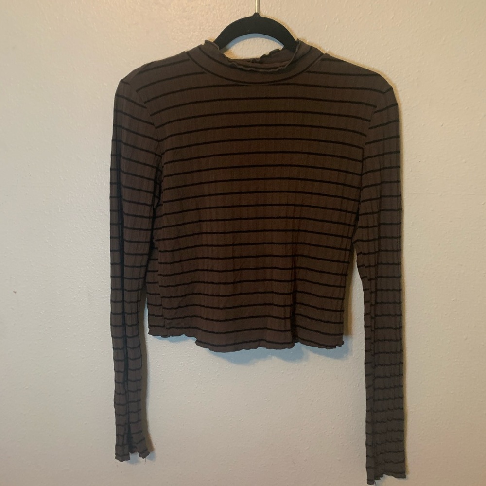 Striped long sleeve shirt it runs for xs/s
